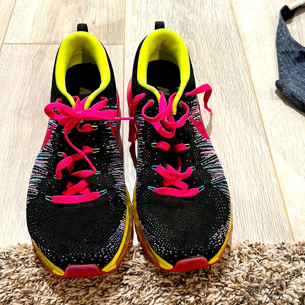 EUC Custom Nike Flyknit Air Max
